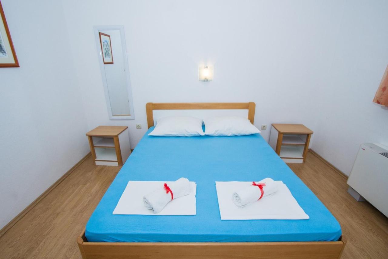 Apartments And Rooms Skalinada Murter Extérieur photo