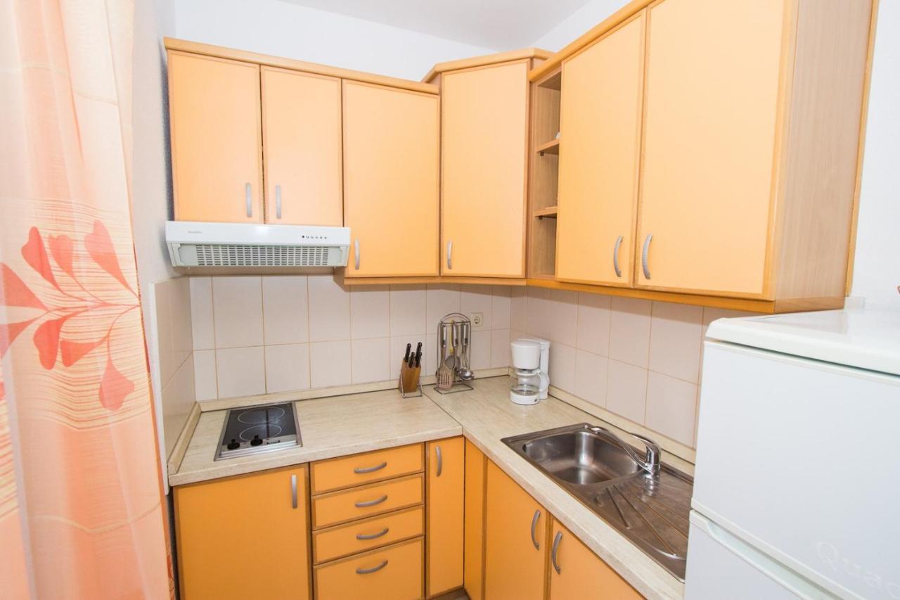 Apartments And Rooms Skalinada Murter Extérieur photo